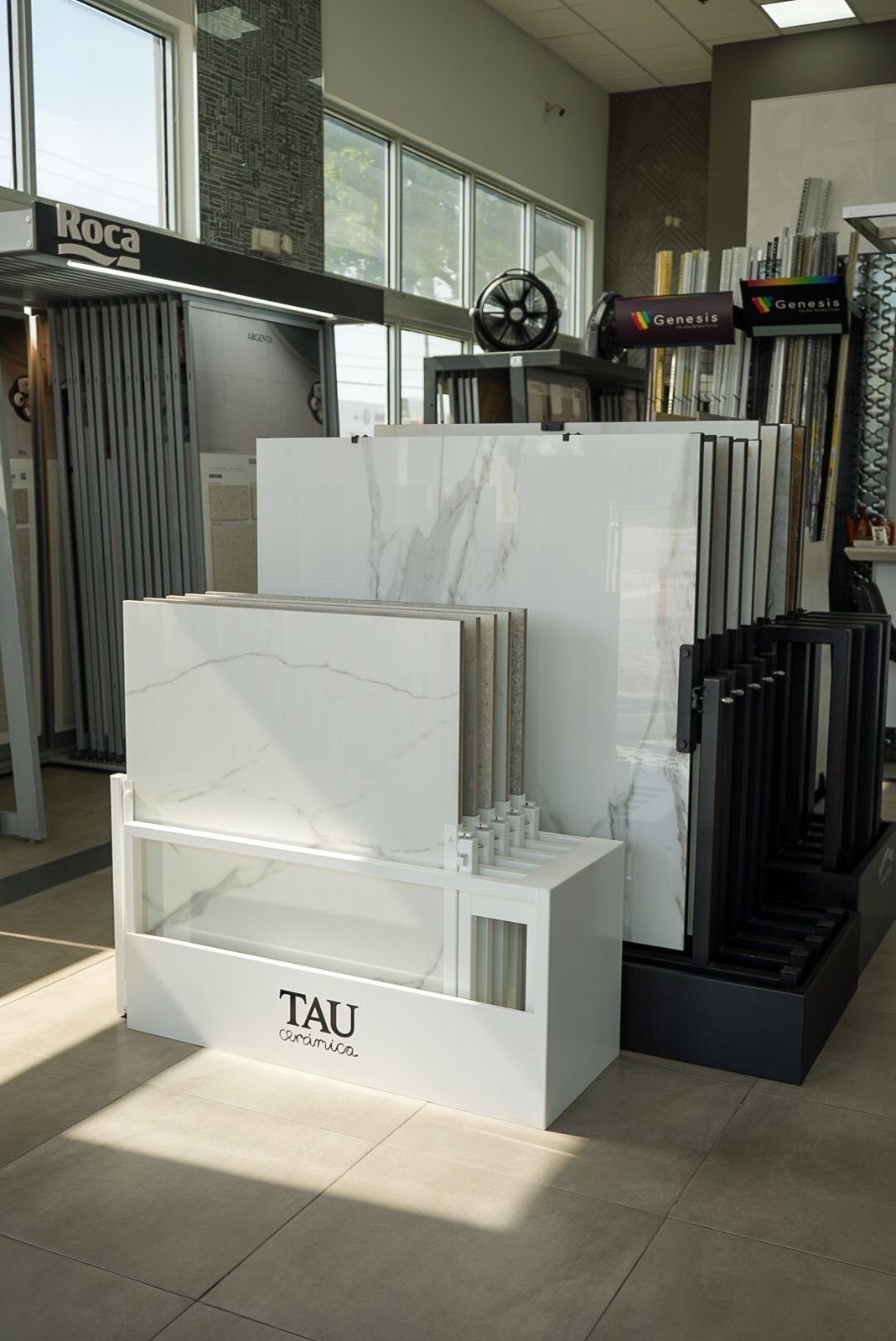 showroom exhibidores – Mater Tiles